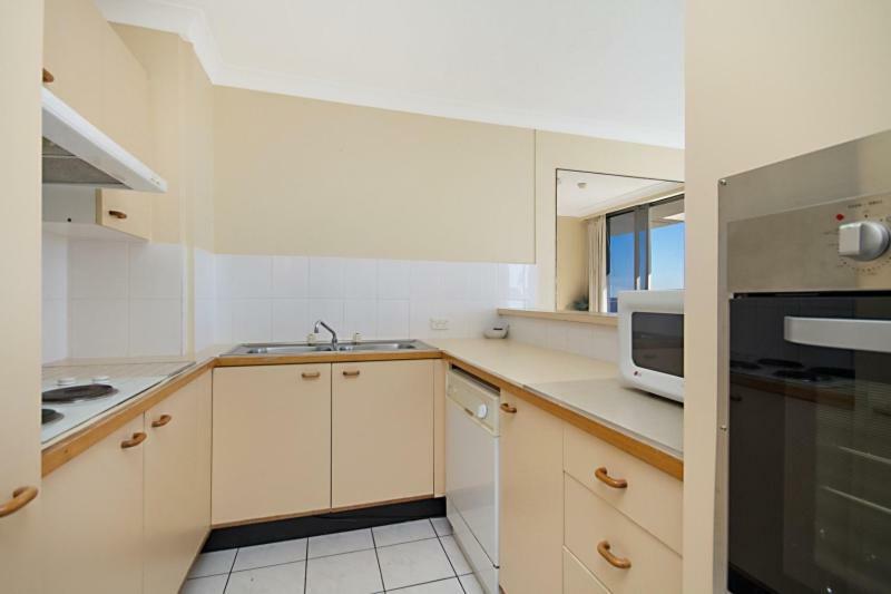 ฮิบิคัส ออน เดอะ บีช อพาร์ตเมนต์ Aparthotel โกลด์โคสต์ ภายนอก รูปภาพ